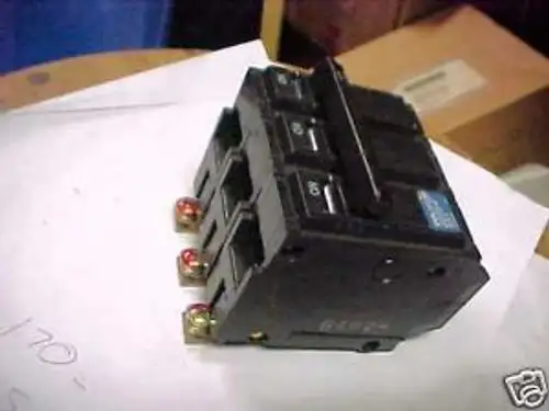 GE 100A CIRCUIT BREAKER 3P THHQB32100 22K H-52A