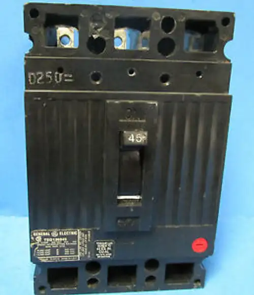 GENERAL ELECTRIC 3 POLE 45 AMP CIRCUIT BREAKER CAT No. TED136045 ..... M-87A