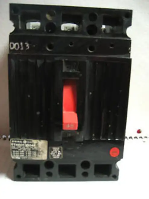 General Electric 45 Amp 3 Pole Circuit Breaker Thed136045 C-31E