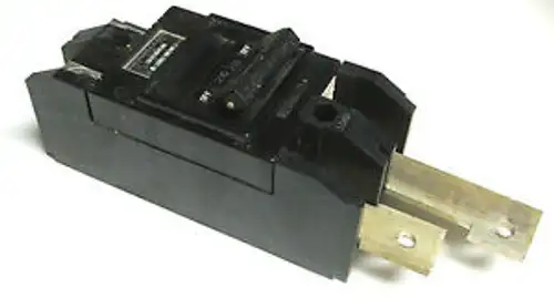 Heinemann / Wadsworth 2P 200A Main Circuit Brkr Cat Cj2 G3 W (Chip) .. E-24A