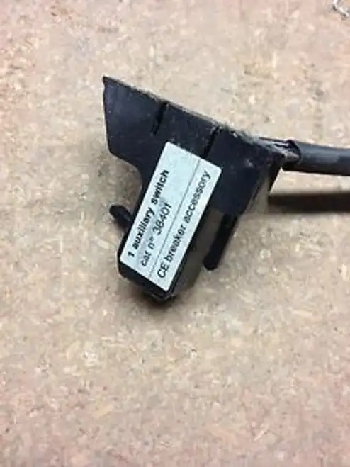 38401 Merlin Gerin Aux Switch For Ce Circuit Breaker
