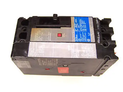 Ite 20A .. 2P Circuit Breaker Ed42B020 W/ Alarm Switch B00Ed62 ... Aa-20
