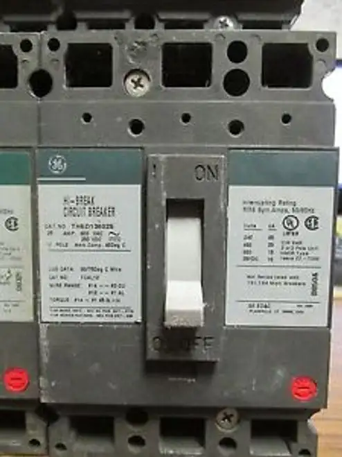 General Electric 25 Amp 3 Pole Thed136025 Circuit Breaker ...... Vd-06