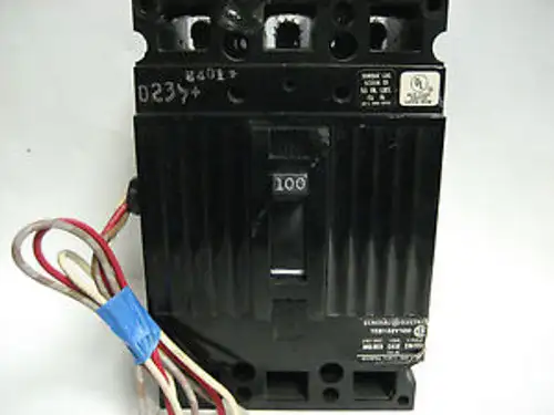General Electric Teb132Y100 3 Pole 100A Breaker W/ Aux Switch Yc-168