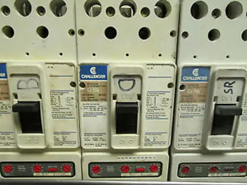 Challenger Molded Case Breaker Frame 250A 3P Cj3250F W/225 Trip Unit .... Wb-88