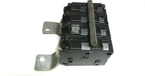 Siemens 200A Circuit Breaker Cat Eq9685 22K W/Mounting Arms .. B-54B