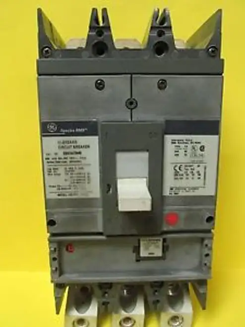 General Electric 3 Pole 400 Amp With 400 A Trip Unit Sgha34At0400 ..... Va-87