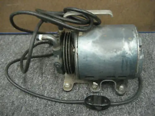 Sargent-Welch 0211 V1120 GBCX 1/6 HP Pompa per vuoto 20 HG c/GE 5KH32EG 550A