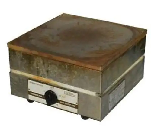 THERMOLYNE HP-2625R TYPE 2600 HOT PLATE 120 VAC @ 8.4 AMPS 1080 WATTS