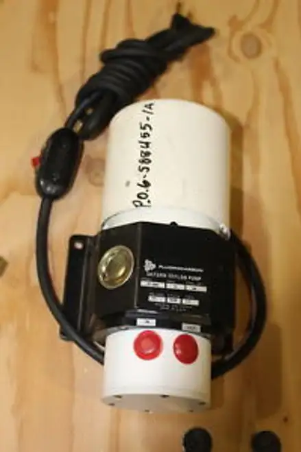 Fluorocarbon Saturn Teflon Pump Model 3P4000 115V