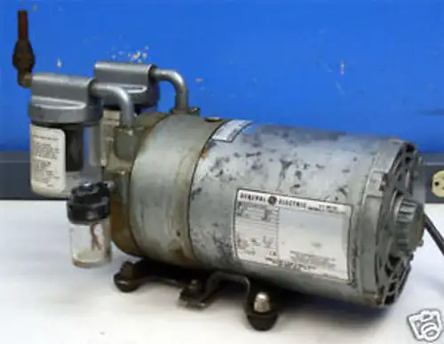 Gast 0522-V50-G18Dx Rotary Vane Vacuum Pump