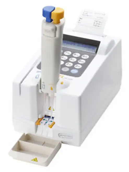 ARKRAY Electrolyte Analyzer with Ion-Selective Electrodes SPOTCHEM EL SE-1520