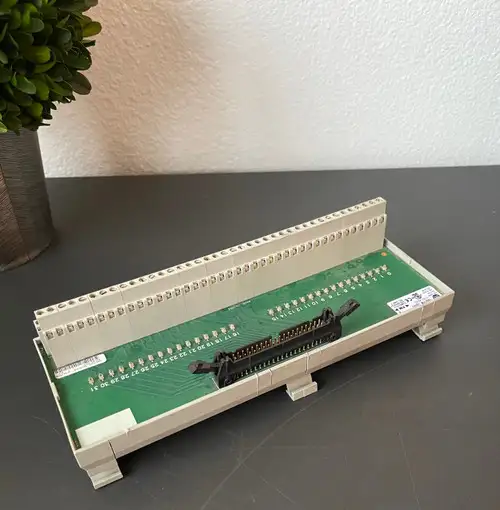Allen Bradley 1492-Ifm40D24-2 Output Terminal