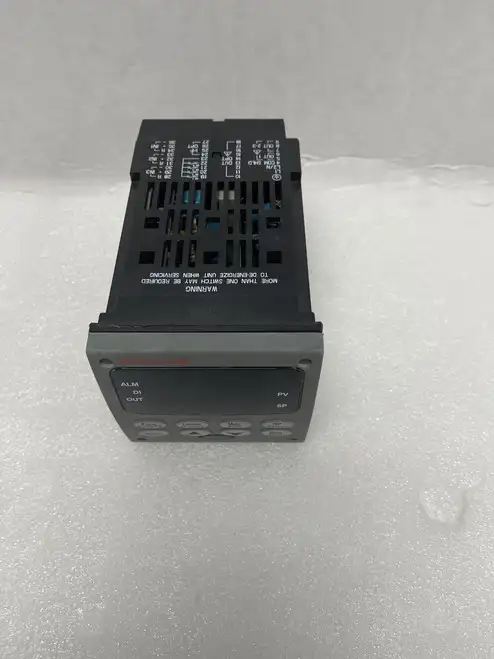 Honeywell DC3500-CE-1A00-211-00000-E0-0 UDC3500 Controller