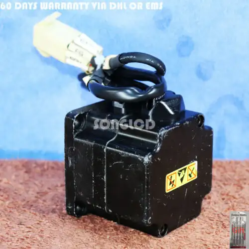 Sanyo Denki Servo Motor P30B06010Dxs21 Ac200V 100W