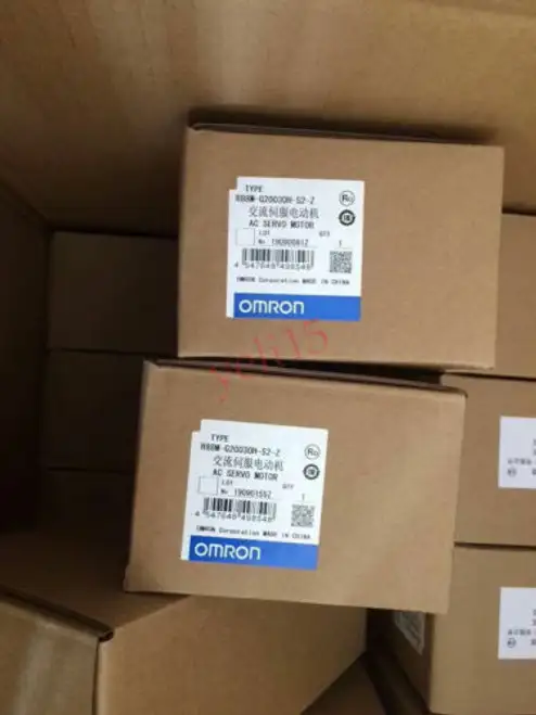 New In Omron Servo Motor R88M-G40030H-Bs2-Z