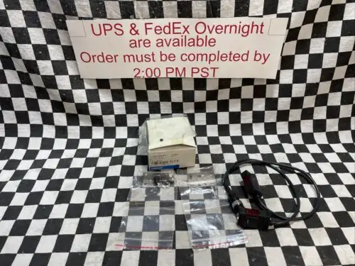 Omron Photoelectric Sensors E3S-At61-M1J E3S-At61-L-M1J E3S-At61-D-Mj1#1552F2