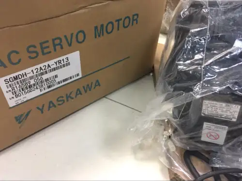 Yaskawa Servo Motor Sgmdh-12A2A-Yr13