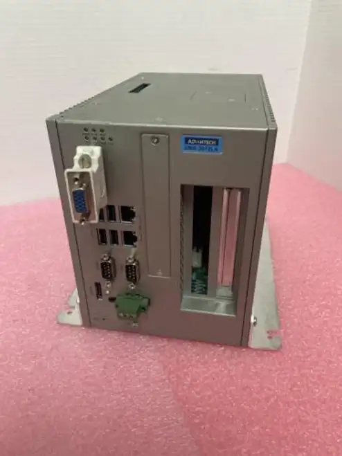 Advantech Uno-3072La