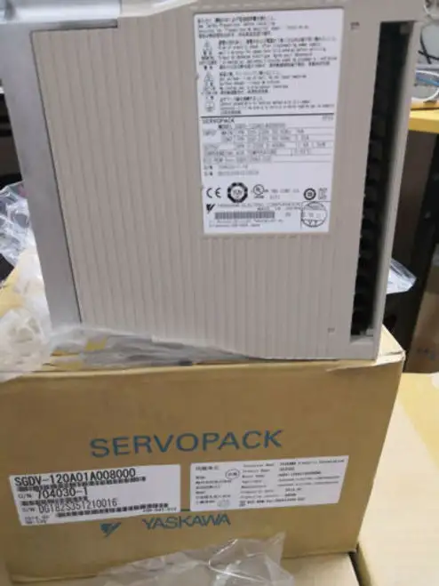 Yaskawa Sgdv-120A01A008000 Servo Driver Sgdv120A01A008000 #
