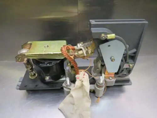 Cutler Hammer C80Eh4 Series A3 Size 3 Dc Contactor