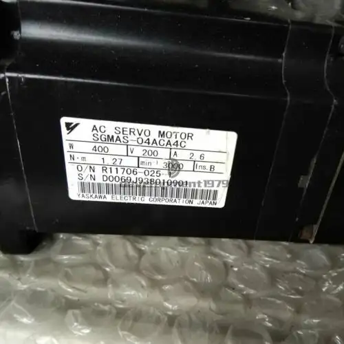 Yaskawa Servo Motor Sgmas-04Aca4C