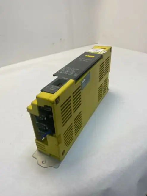 Fanuc A06B-6089-H101 Servo Amplifier 200/230V 2.2A 50/60Hz