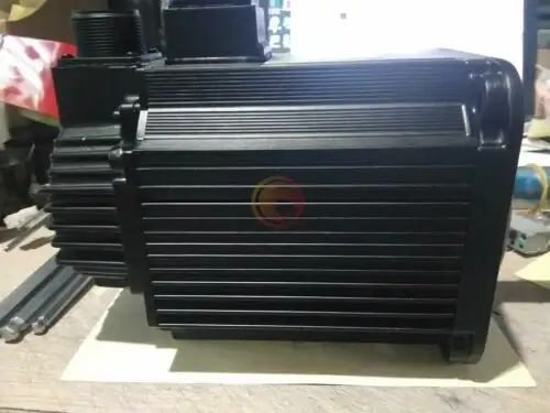 New Yaskawa Sgmgh-13Dca-Yg15 Servo Motor