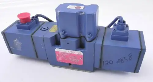 Moog Proportional Hydraulic Valve D656-065D P30Dbebbv0S0N