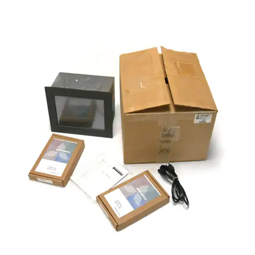 New Mitsubishi Mc240 Panel Computer 12" Avg