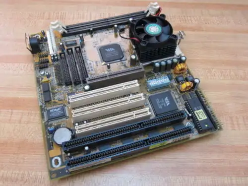 R.O.C. 017934 Circuit Board P5Bv3+/E