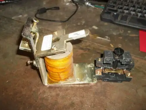 Ge Ic2820 D300B7 Relay Coil 600V 10A B4