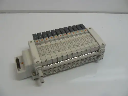 Smc Manifold Block With 12 Smc Vqc2100N-5 Solenoid Valves Single Plug-In