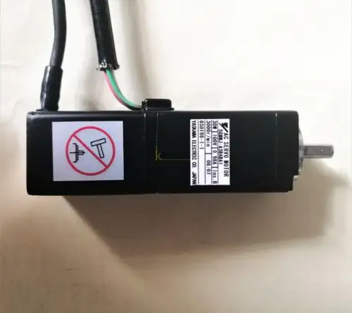 Yaskawa Servo Motor Sgmmj-A3Baba1