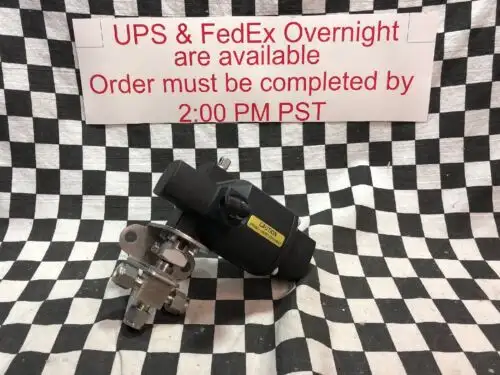 Swagelok 3-Way Ball Valve 1/4" Ss-42Xs4-51S Ss42Xs451S Excel Condition