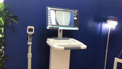 Clposcope approuvé CE Système d'imagerie numérique KN-2200 pour l'examen gynécologique clinique Colposcope Colposcopia