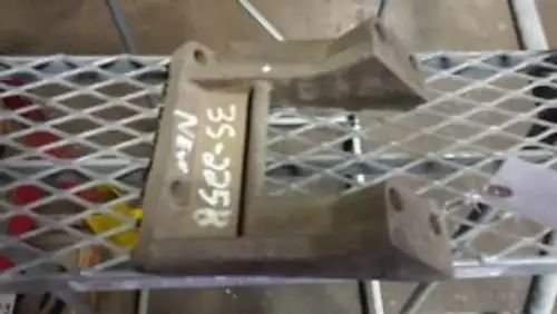3S2258 Caterpillar Bracket
