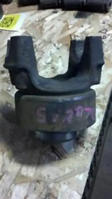 5V2970 Caterpillar Yoke