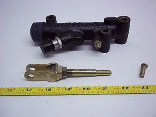 46010-30K00 Fits Nissan Forklift Master Cylinder Assembly 4601030K00