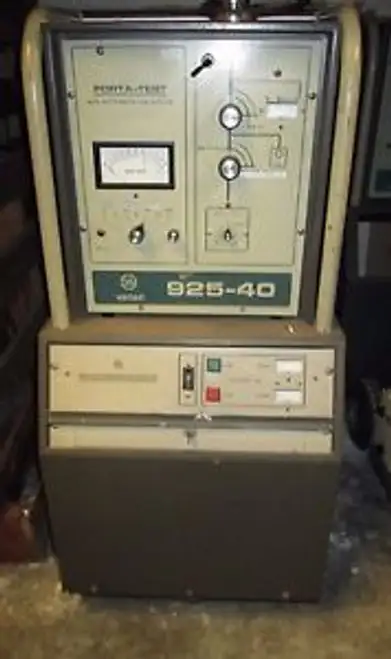 Helium Leak Detector Varian 925-40