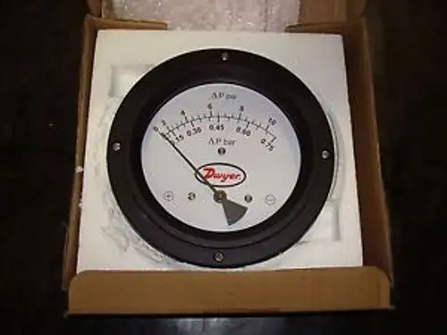 Dwyer Pressure Gauge Part Number PTGD-SC-02A 0 to 10 psi / 0.15 to 0.75 bar