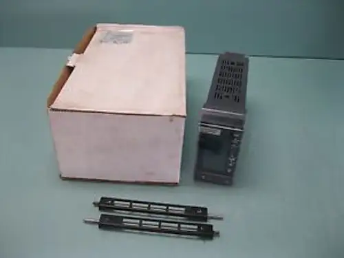 Hays Cleveland C-07000/Ac10/300000 Programmable Controller E11