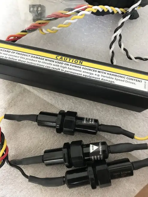 Veris Industries H8025-0100-2 N2 Energy100 Amp