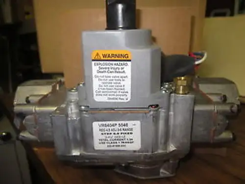 NEW HONEYWELL HIGH CAPACITY INTERMITTENT PILOT COMBO GAS CONTL VR8404. MM-862