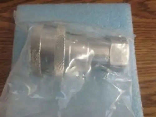 Parker 60 Series Female Coupler Model: SSH8-62. Un &lt