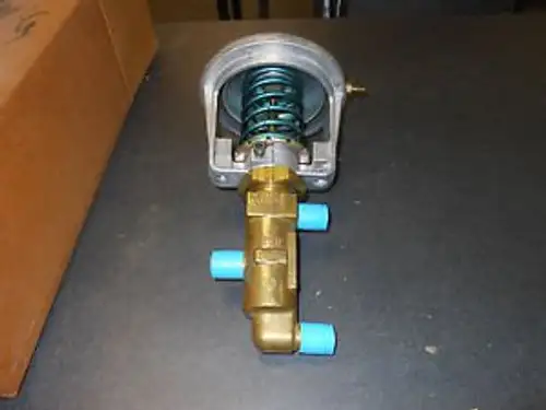 Honeywell VP522A1005 Pneumatic Sensing Valve 3-pipe 1/2 Flare