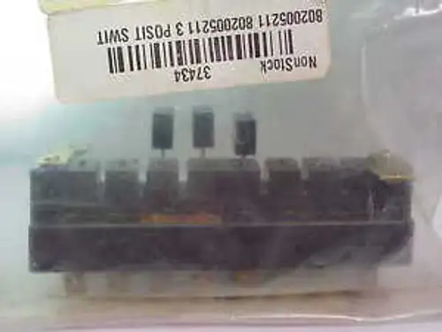 MCQUAY 802005211 3 POSITION SWITCH 02005211 OR ASP3128-331