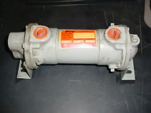 NEW YOUNG F-301-EY-2P HEAT EXCHANGER 307694 150 PSI