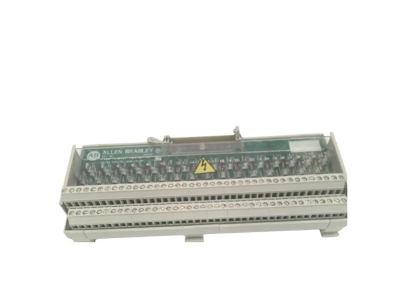 อุปกรณ์เสริมเซอร์กิตเบรกker ALLEN BRADLEY 1492-IFM40F-F24-2