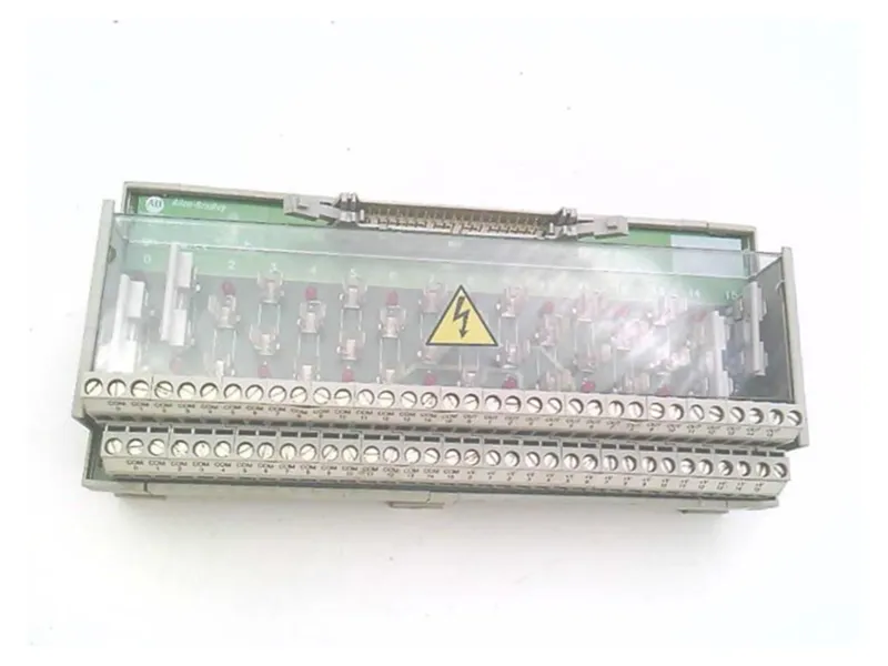 ALLEN BRADLEY 1492-IFM40F-FS24-4 Pin/Cáp/Phụ kiện PLC